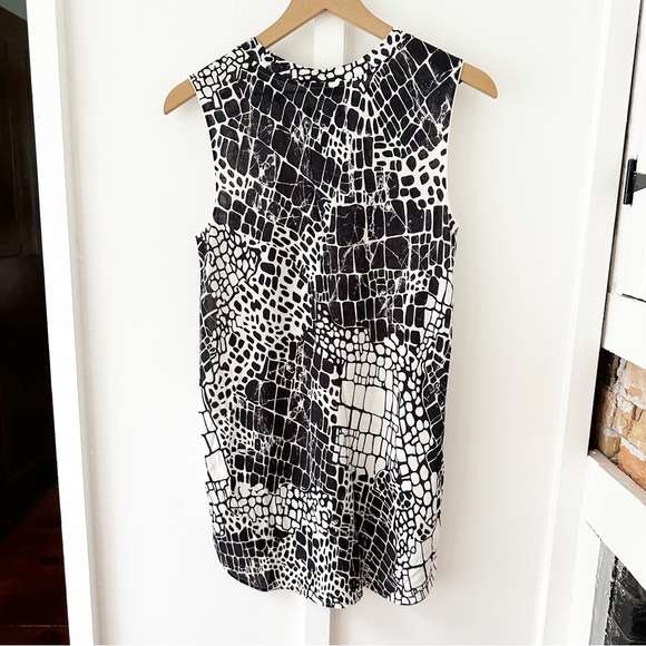 VINCE black croc print muscle tank - Picture 2 of 5